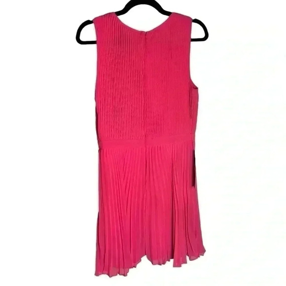 Bebe NWT Valentines Day 💕 Pink Lace Up Mini Dress Pleated Size 8 - Picture 3 of 5